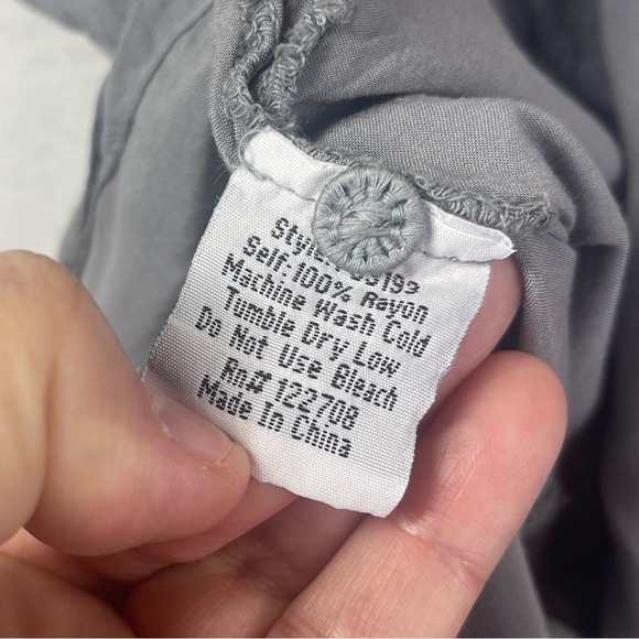 Pete & Greta Johnny Was Lightweight Gray Henley Tunic Top Women's Medium - Picture 9 of 9